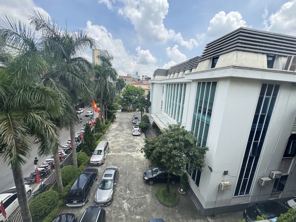 Bán nhà Chiến Thắng cách 1 nhà ra mặt phố giá hơn 10 tỷ