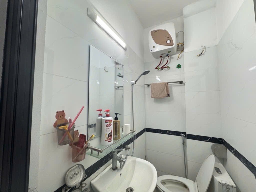 Bán nhà Chiến Thắng cách 1 nhà ra mặt phố giá hơn 10 tỷ