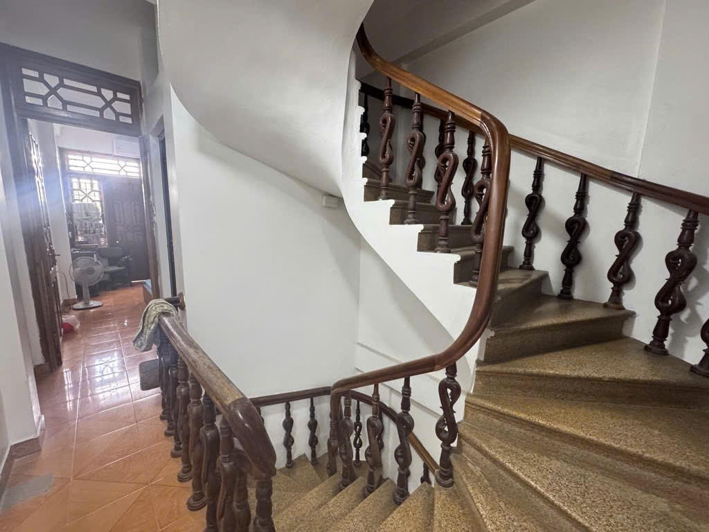 Bán nhà Chiến Thắng cách 1 nhà ra mặt phố giá hơn 10 tỷ