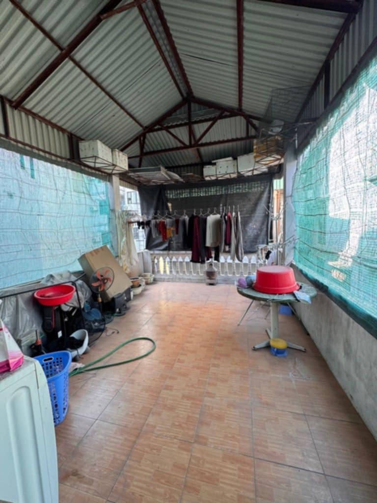 bán gấp nhà phố ẩm thực Triều Khúc 50m2 xây 3 tầng loanh quanh 9 tỷ