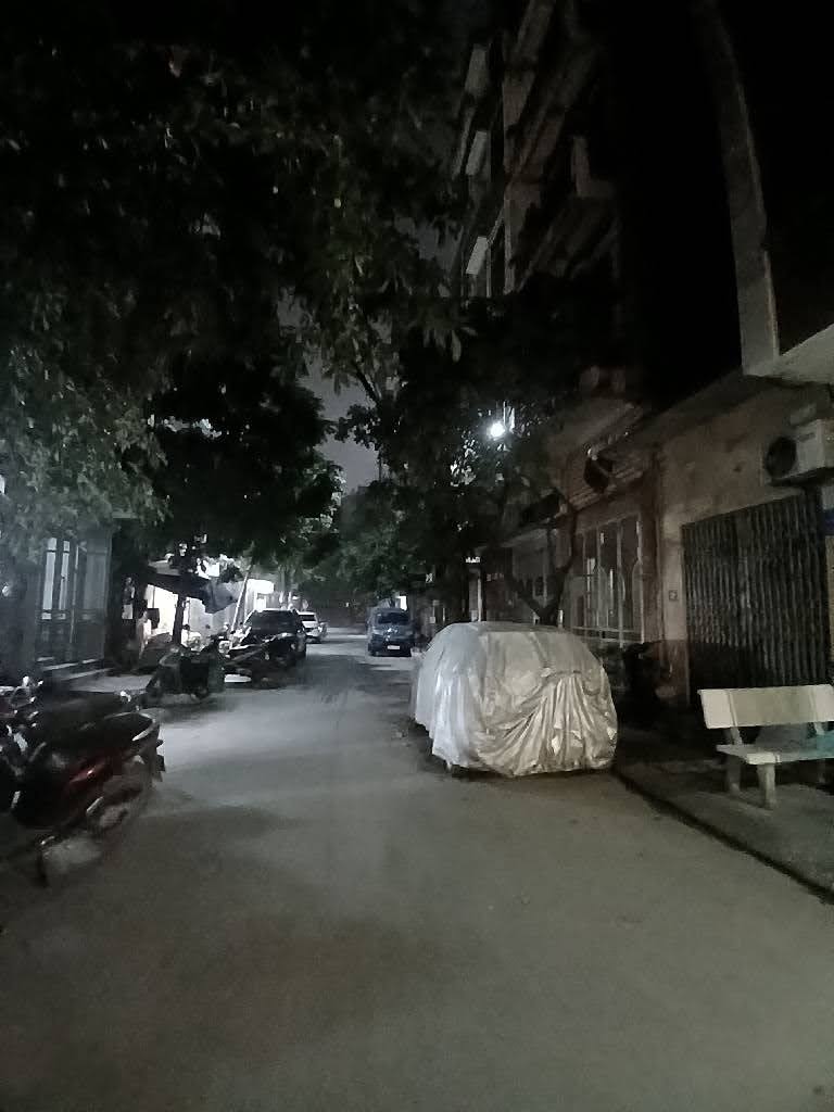 bán gấp nhà phân lô Chiến Thắng 4 làn ô tô tránh diện tích rộng giá 15 tỷ