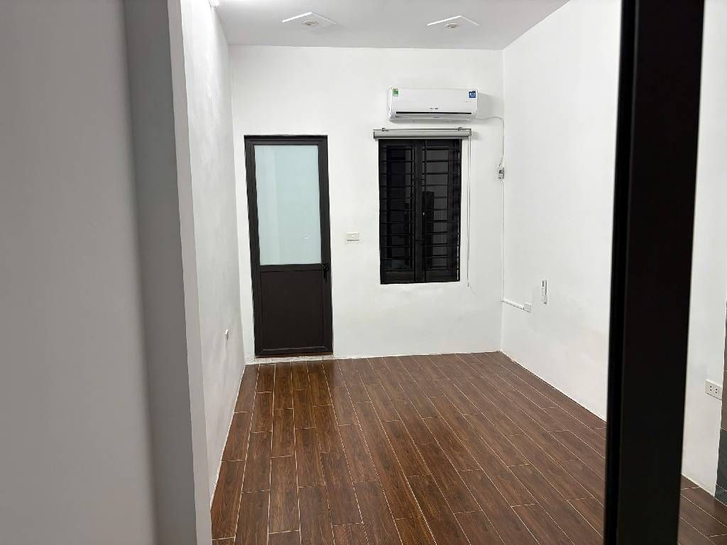 bán nhanh nhà phân lô Chiến Thắng 30m2 xây 5 tầng giá hơn 6 tỷ