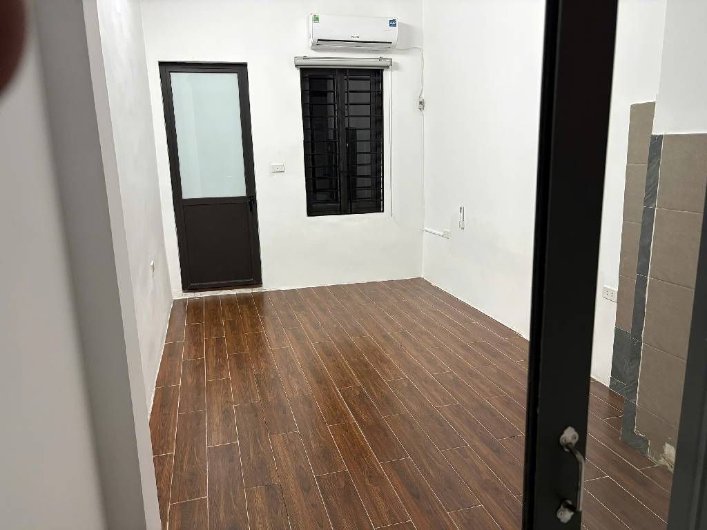 bán nhanh nhà phân lô Chiến Thắng 30m2 xây 5 tầng giá hơn 6 tỷ