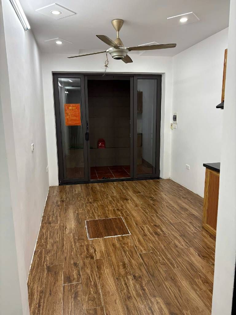 bán nhanh nhà phân lô Chiến Thắng 30m2 xây 5 tầng giá hơn 6 tỷ