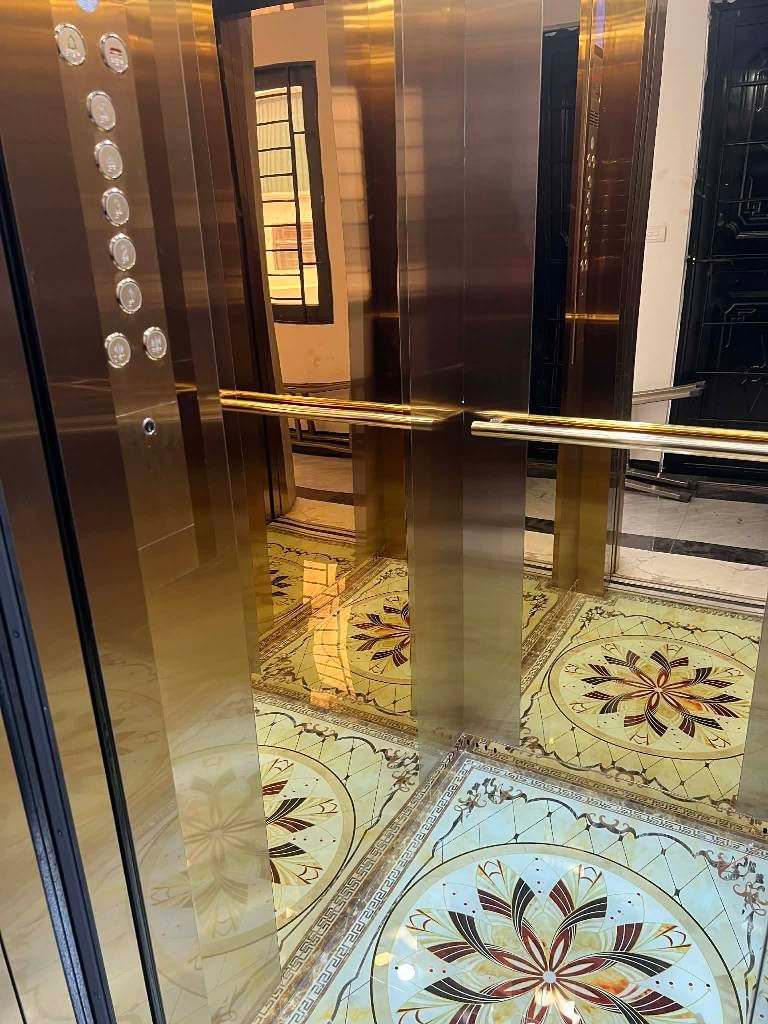 bán gấp nhà Mậu Lương Hà Đông, DT 31m2x5T, giá 7,5 tỷ, 5 tầng full nội thất