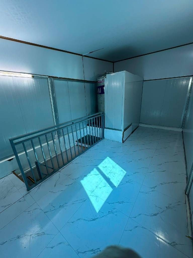 Bán gấp nhà phố Bùi Xương Trạch DT 35m2 xây 3 tầng, view hồ Quan Nhân, giá 3 tỷ