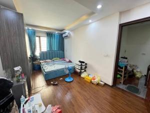 NHỈNH 6 TỶ CÓ NHÀ KHƯƠNG HẠ- 30 M RA Ô TÔ TRÁNH -40 M RA HỒ ĐIỀU HÒA
