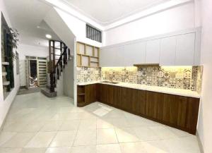 NHÀ ĐẸP Ở NGAY - LÔ GÓC 2 THOÁNG TRƯỚC SAU - TẦM TIỀN CỰC ĐẸP