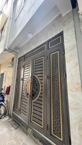 bán nhanh nhà phân lô phố Ngô Quyền 5 tầng nội thất đầy đủ 20m ô tô đỗ giá 5 tỷ