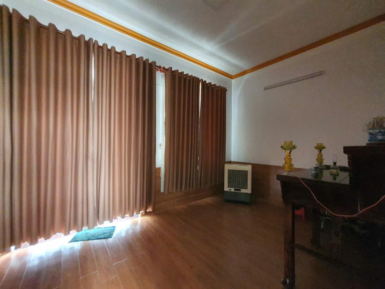 nhà mặt phố bố làm to  cậu cả nuốn đổi nhà