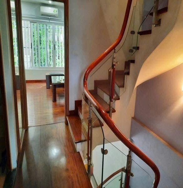 Nhà mặt ngõ Đội Cấn – Ba Đình