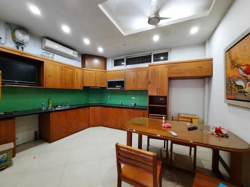 Nhà 3 tầng đẹp, nội thất cực đẹp, Đội Cấn, Ba Đình