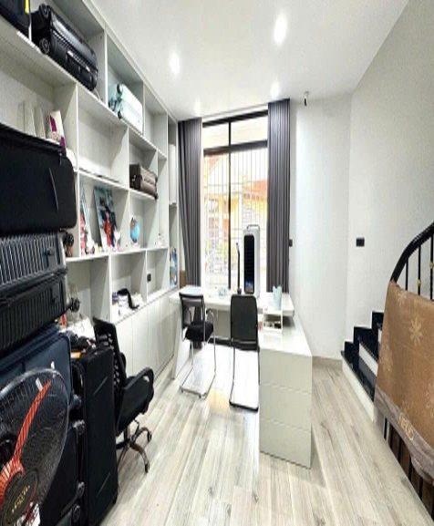 Nhà đẹp 5 tầng, nội thất đẹp Chùa Hà, Cầu Giấy