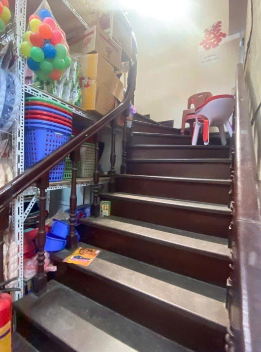 Nhà đẹp 4 tầng mặt phố Dương Quảng Hàm – diện tích 110m2 – 41 tỷ.