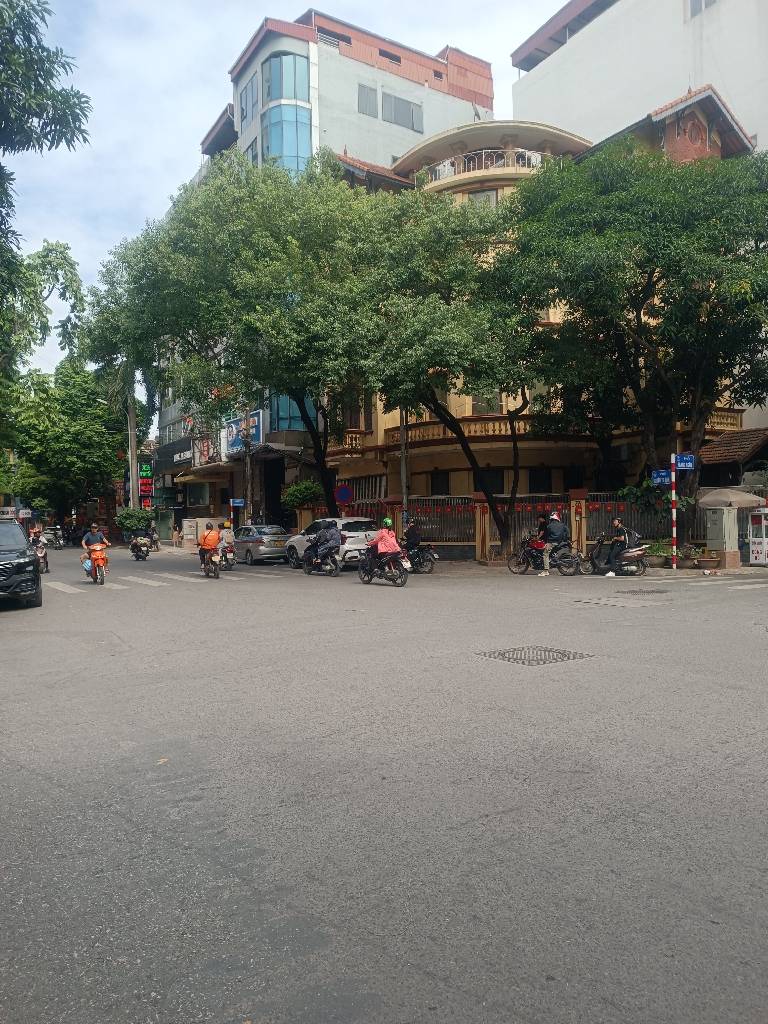 Nhà dòng tiền CCMN VIP Nguyễn Thị Định