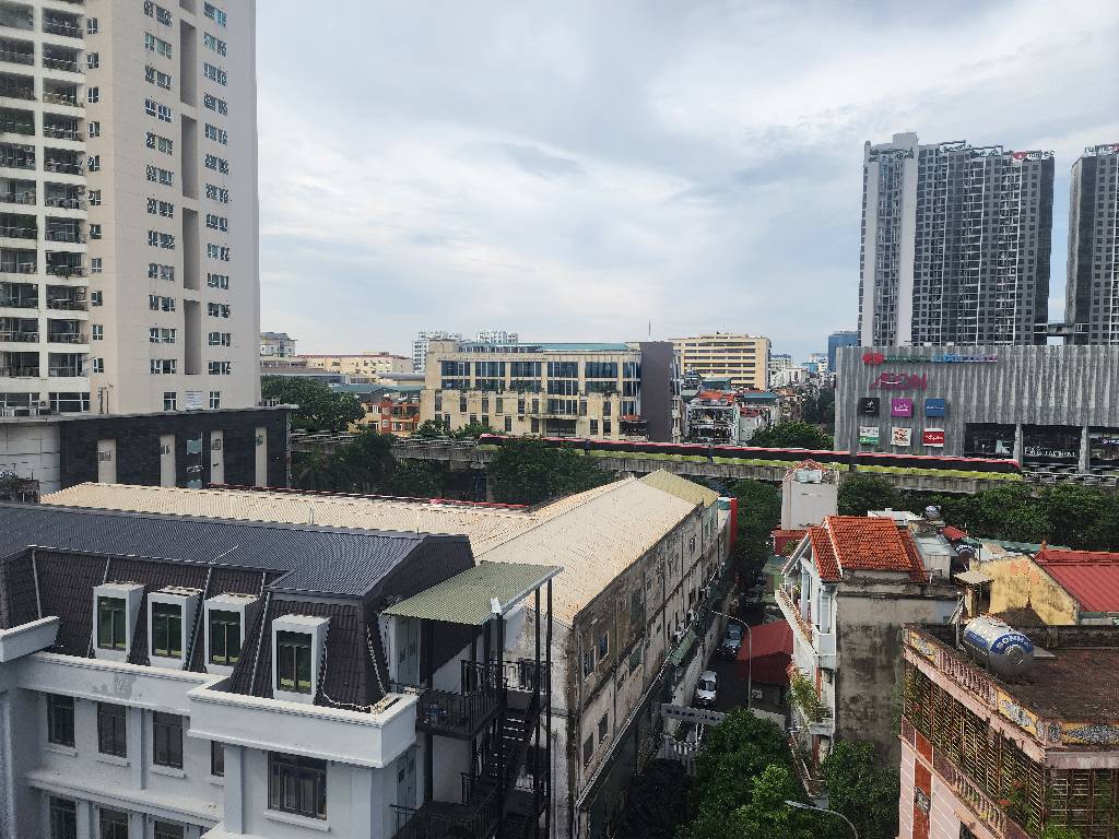 Tòa nhà Lô góc DV 34 phòng KK dòng tiền khủng, mặt phố Trần Quốc Vượng,Cầu Giấy, Hà Nội