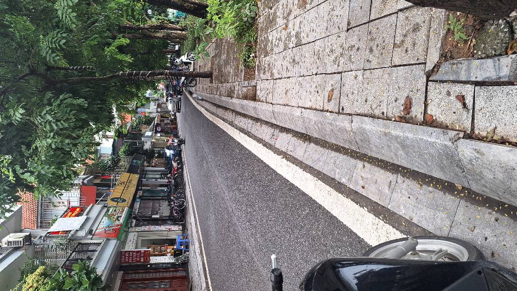 Nhà đẹp mặt phố Hồ Tây, 98 tỷ, 2 MẶT TIỀN - 1MẶT PHỐ - 1 MẶT NGÕ