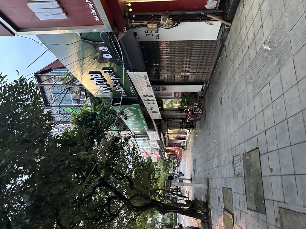 Nhà phố Cầu Giấy, 69_m2, hợp vừa ở vs kinh doanh, xây văn phòng