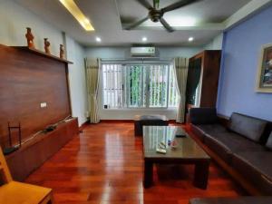 Nhà 3 tầng đẹp, nội thất cực đẹp, Đội Cấn, Ba Đình