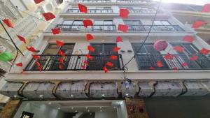 Nhà mới cực đẹp 6 tầng Lô góc Hoàng Quốc Việt, ở vs dịch vụ