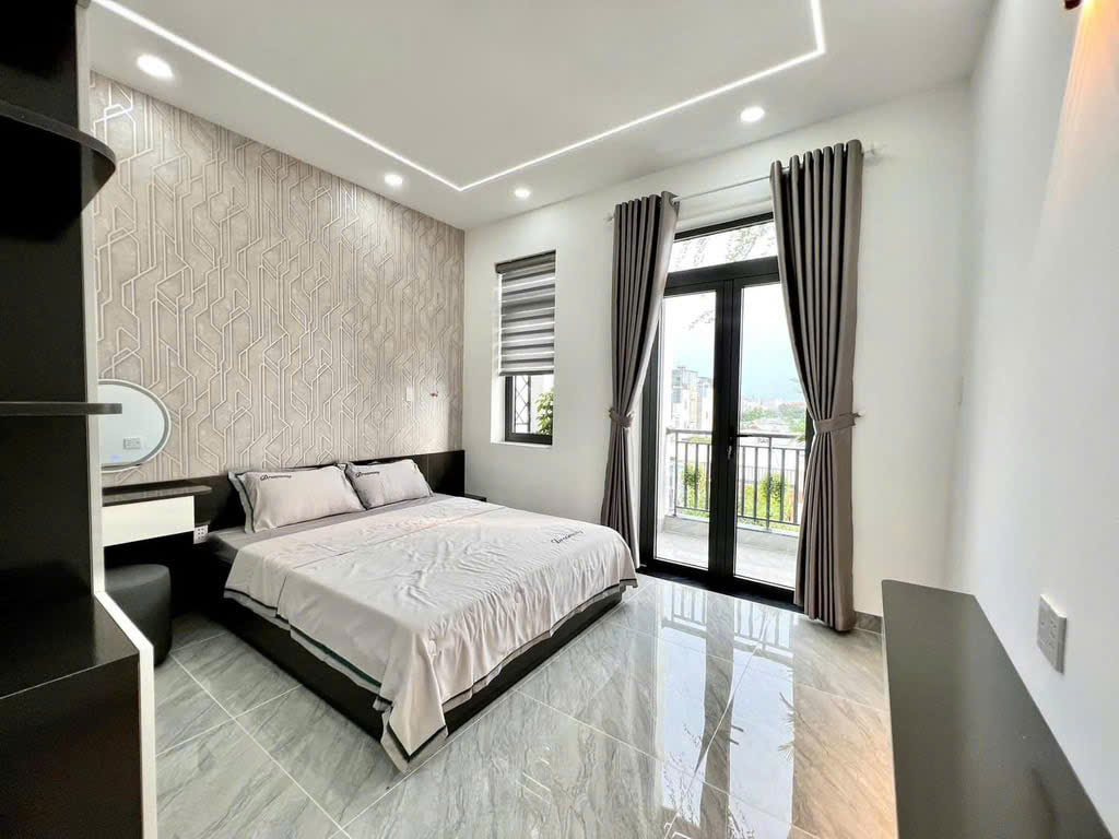 mặt tiền kinh doanh đường bùi văn ngữ hiệp thành quận 12