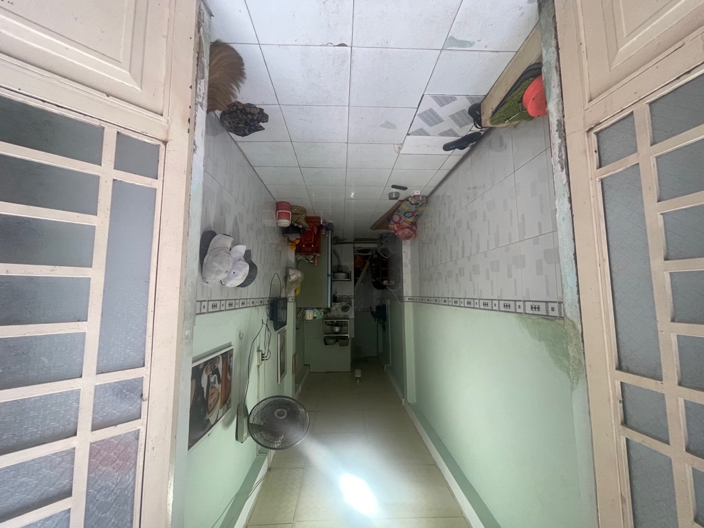 Cần tiền bán gấp nhà quận 8