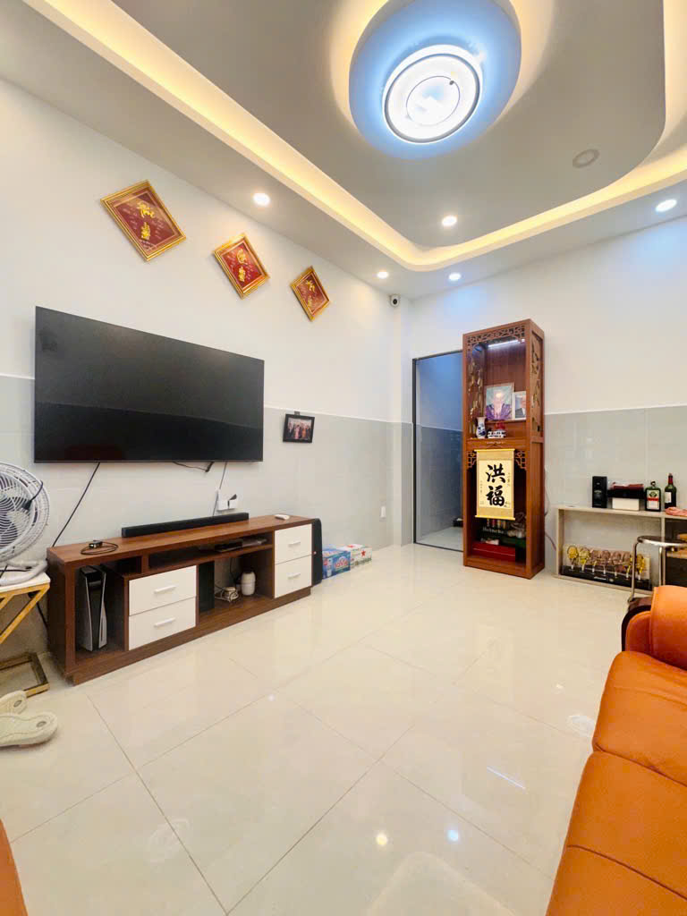 SÁT MẶT TIỀN - HXH HUỲNH VĂN BÁNH - PHÚ NHUẬN - NHÀ MỚI ĐẸP VỪA Ở VỪA KD – GIẢM CÒN 10.X TỶ