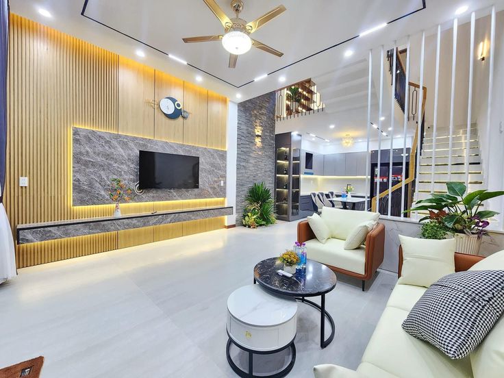 HIẾM! NHÀ CỰC ĐẸP 35M2x5T VUÔNG VẮN - NGÕ RỘNG THOÁNG - TRUNG TÂM PHỐ NGUYỄN TUÂN