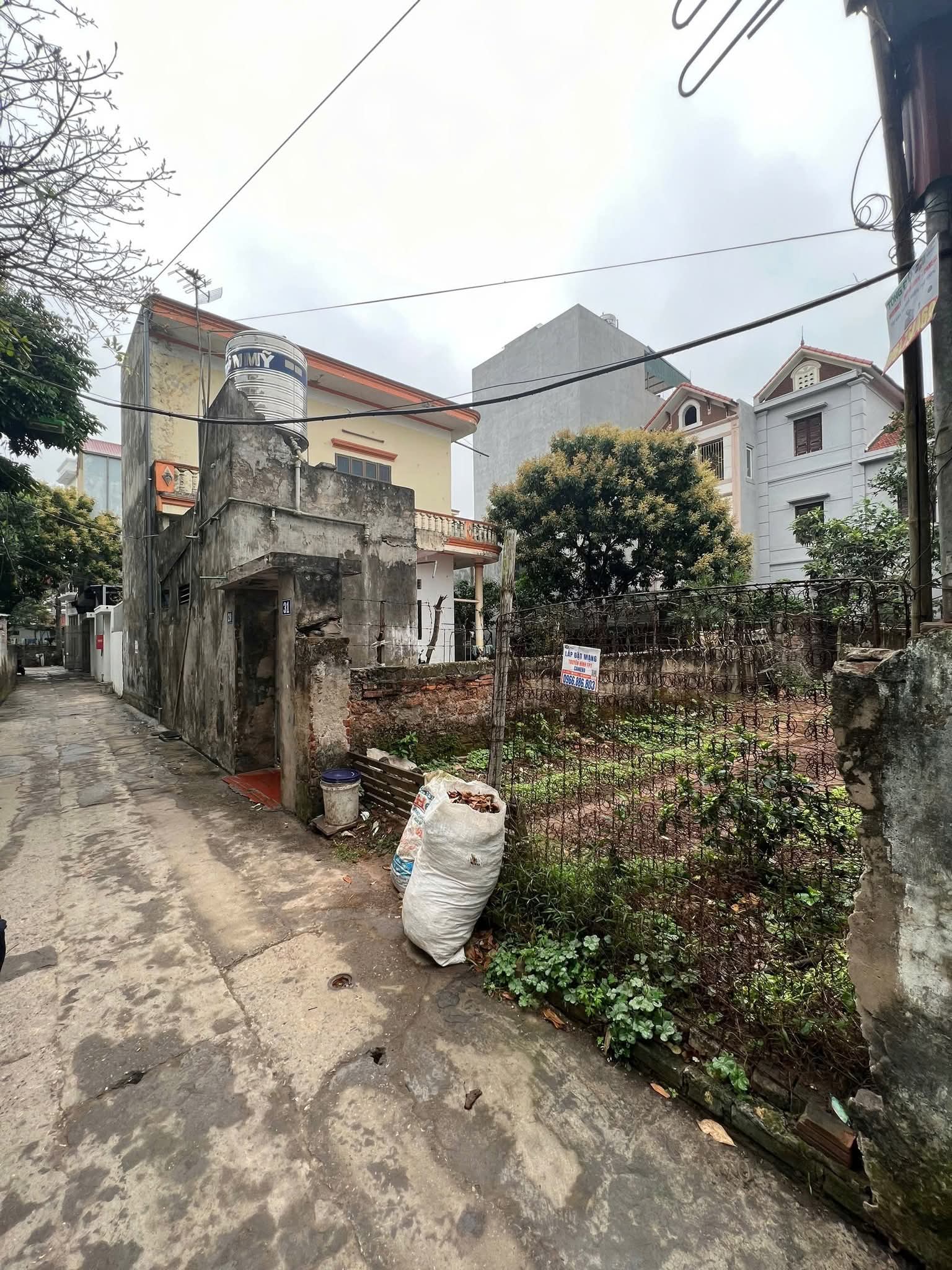 ĐẤT NỀN- ĐẸP- HẺM THÔNG-THỌ AM-THANH TRÌ
