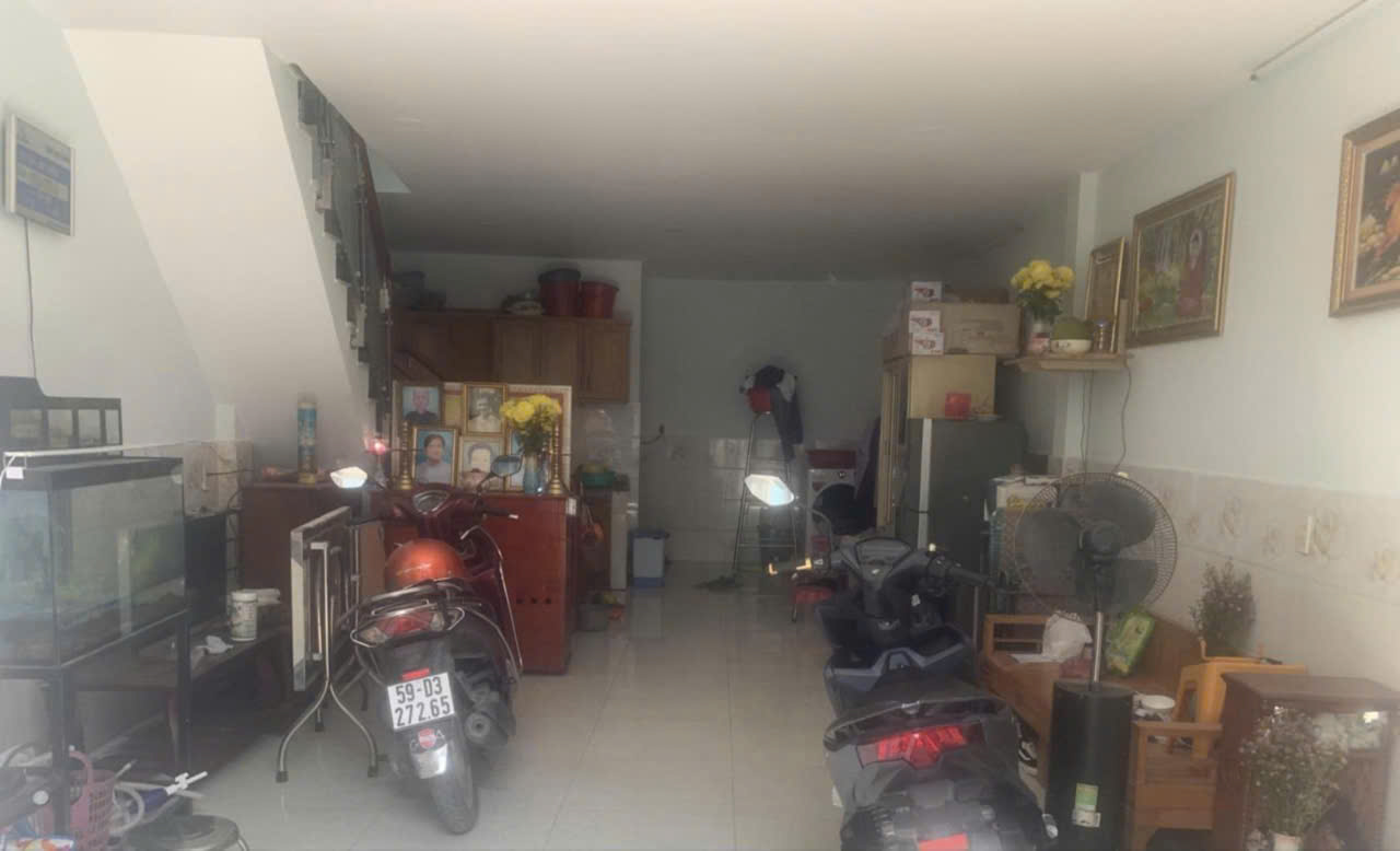 BÁN NHÀ GIÁ TỐT Gần Emart Gò Vấp ,Galaxy QUẬN 12