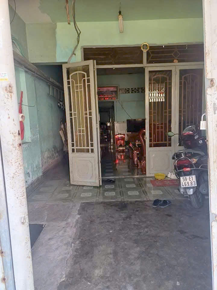 Bán nhà và đất giá rẻ