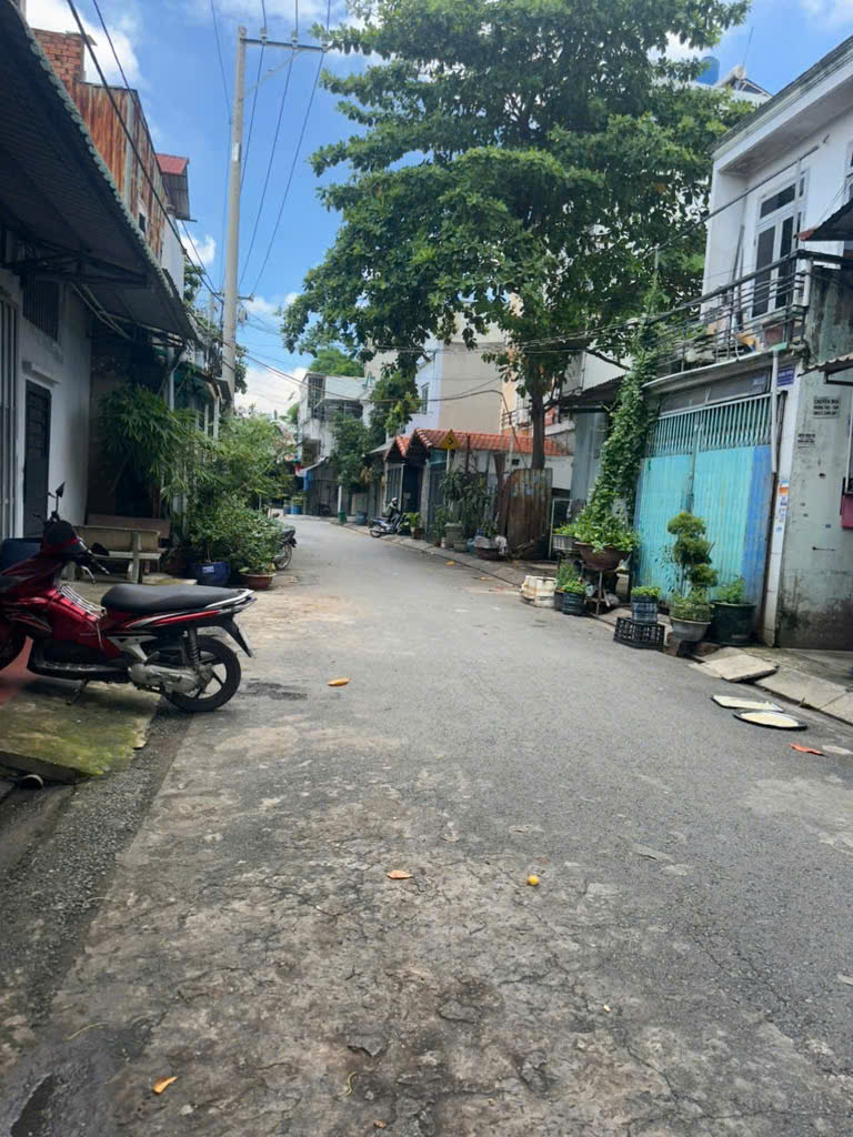 nhà bán tiện làm xưởng
