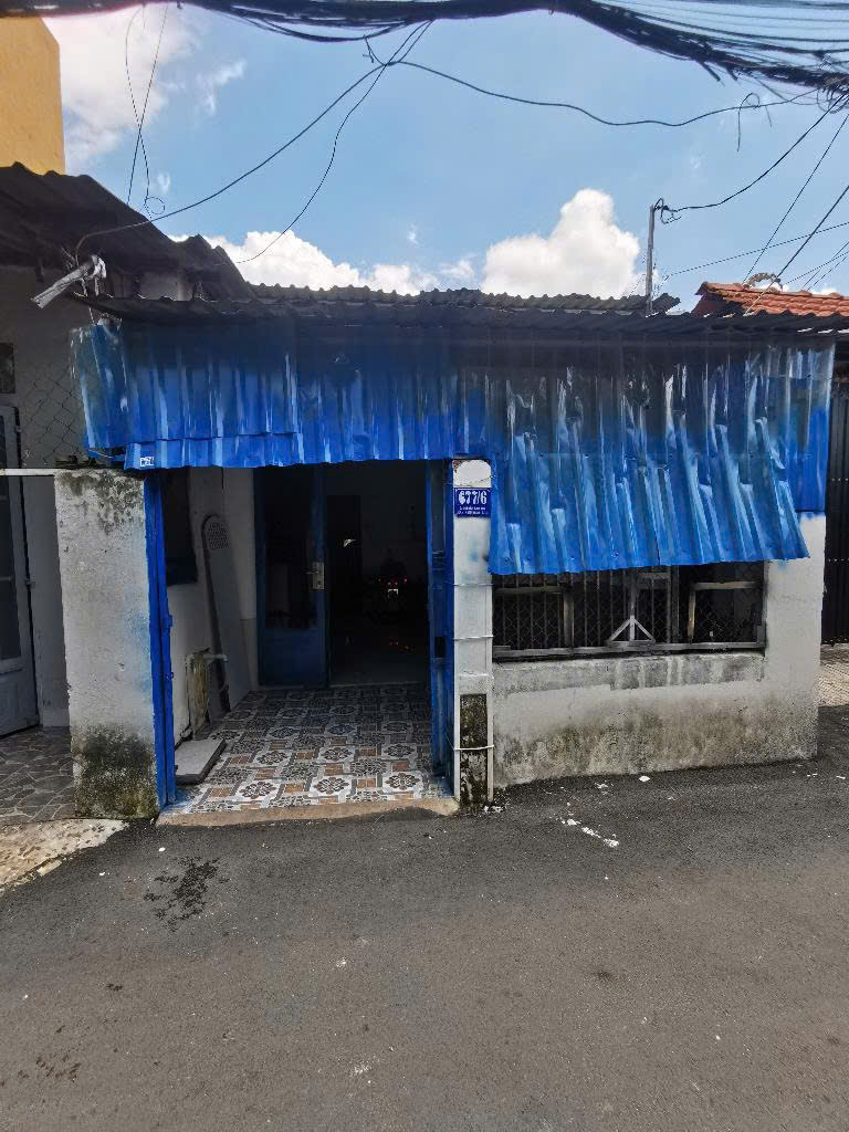 nhà tặng đất bán