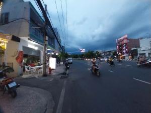 bán nhà đông hưng thuận