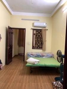 Bán nhà Trung tâm Đống Đa dt 40m2 giá 5.2 tỷ có thương lượng, thoáng 2 mặt