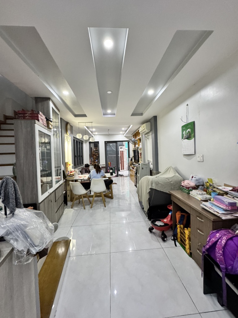 HẺM XE HƠI - GẦN 70M2 - 3 TẦNG - NGANG 5.1M BỀ THẾ - NHĨNH 8 TỶ