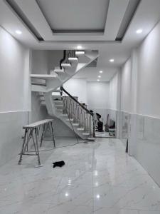 BÁN NHÀ QUẬN 11 - LÃNH BINH THĂNG - 3 TẦNG MỚI ĐẸP - CHỈ HƠN 6 TỶ - HẺM Ô TÔ GẦN MẶT TIỀN