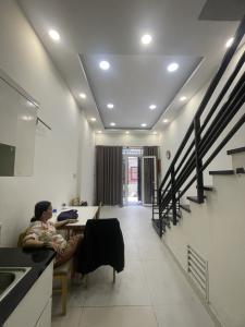 NHÀ ĐẸP TRUNG TÂM QUẬN 5 - LÊ HỒNG PHONG - CHỈ HƠN 8 TỶ - XÁCH VALI VÀO Ở LIỀN - 4 TẦNG BTCT