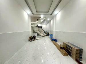 BÁN GẤP NHÀ QUẬN 11 - 3 TẦNG MỚI ĐẸP - CHỈ HƠN 6 TỶ - HẺM Ô TÔ GẦN MẶT TIỀN LÃNH BINH THĂNG