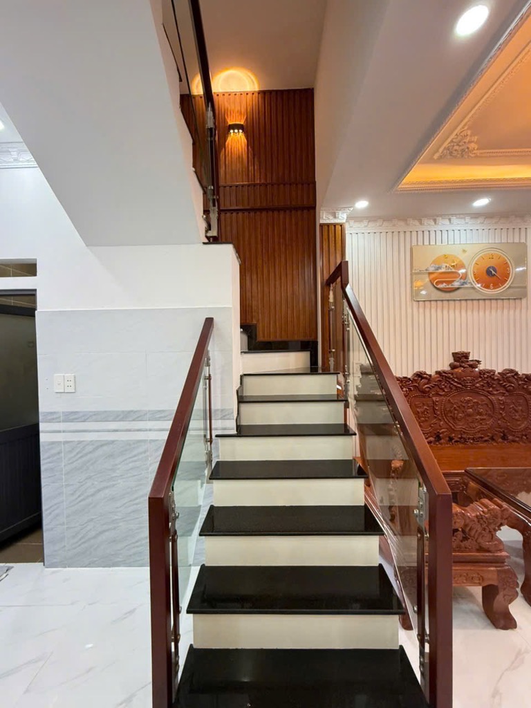 Bán gấp nhà ở Lê Văn Khương, Hiệp Thành, Quận 12