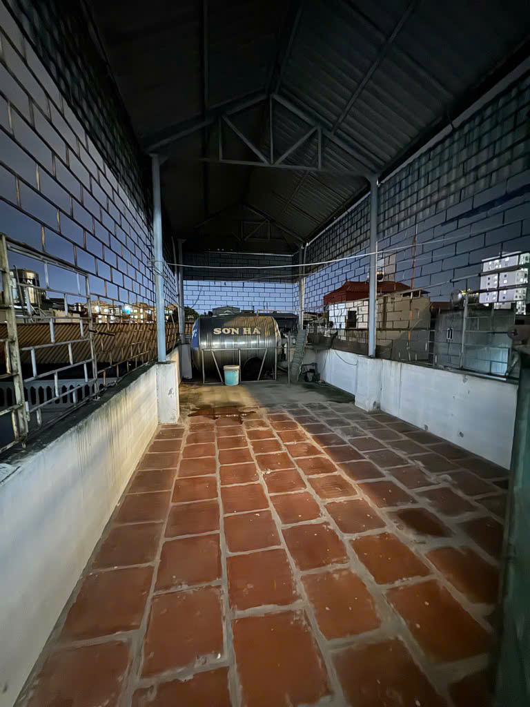 NHÀ DÂN XÂY – VÀO Ở NGAY – CÁCH 10M RA Ô TÔ – 51M² – 4 TẦNG – GIÁ 5.x TỶ – BẮC TỪ LIÊM