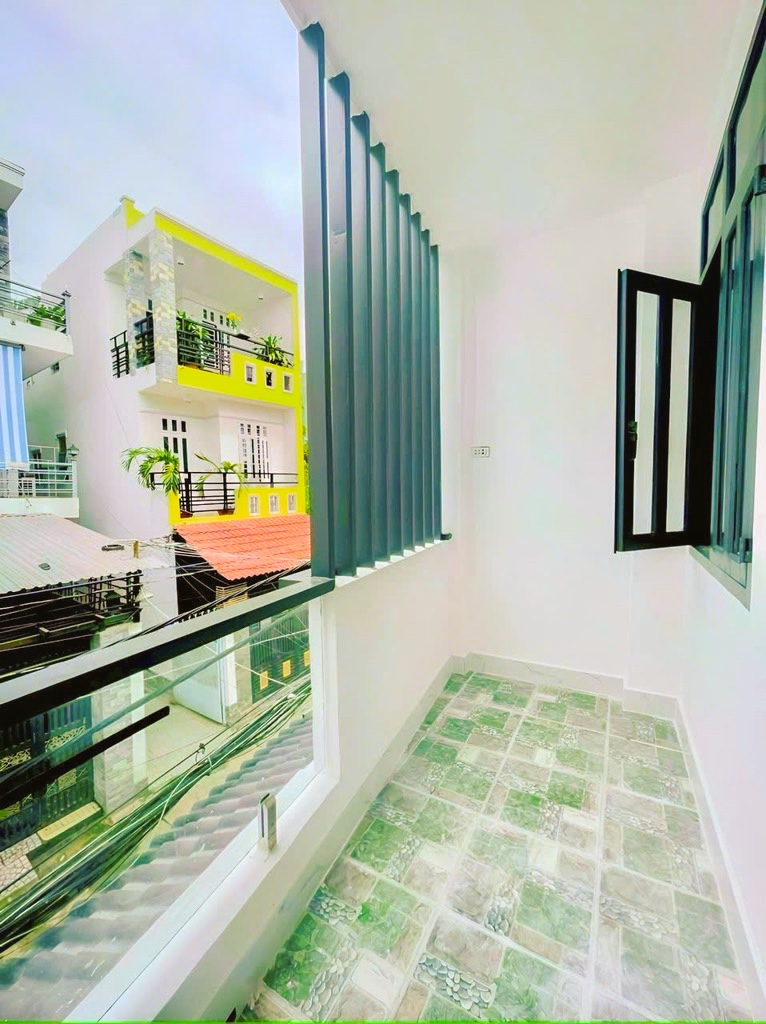 BÁN NHÀ NGUYÊN CĂN- XE HƠI TRÁNH NHAU- GIÁ RẺ CHỈ 3,88 TỶ- GẦN CHỢ PHÚ XUÂN- THUẬN TIỆN DI CHUYỂN QUA CÁC QUẬN