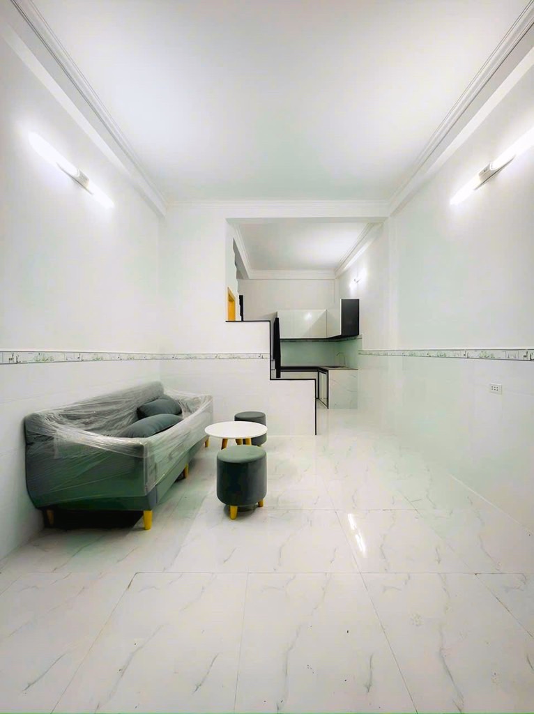 BÁN NHÀ NGUYÊN CĂN- XE HƠI TRÁNH NHAU- GIÁ RẺ CHỈ 3,88 TỶ- GẦN CHỢ PHÚ XUÂN- THUẬN TIỆN DI CHUYỂN QUA CÁC QUẬN