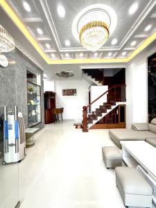 BÁN NHÀ MẶT TIỀN 9M- 4 TẦNG- ĐÀO TÔNG NGUYÊN- KẾ BÊN CHỢ PHÚ XUÂN- 90M2- GIÁ 7,6 TỶ THƯƠNG LƯỢNG.
