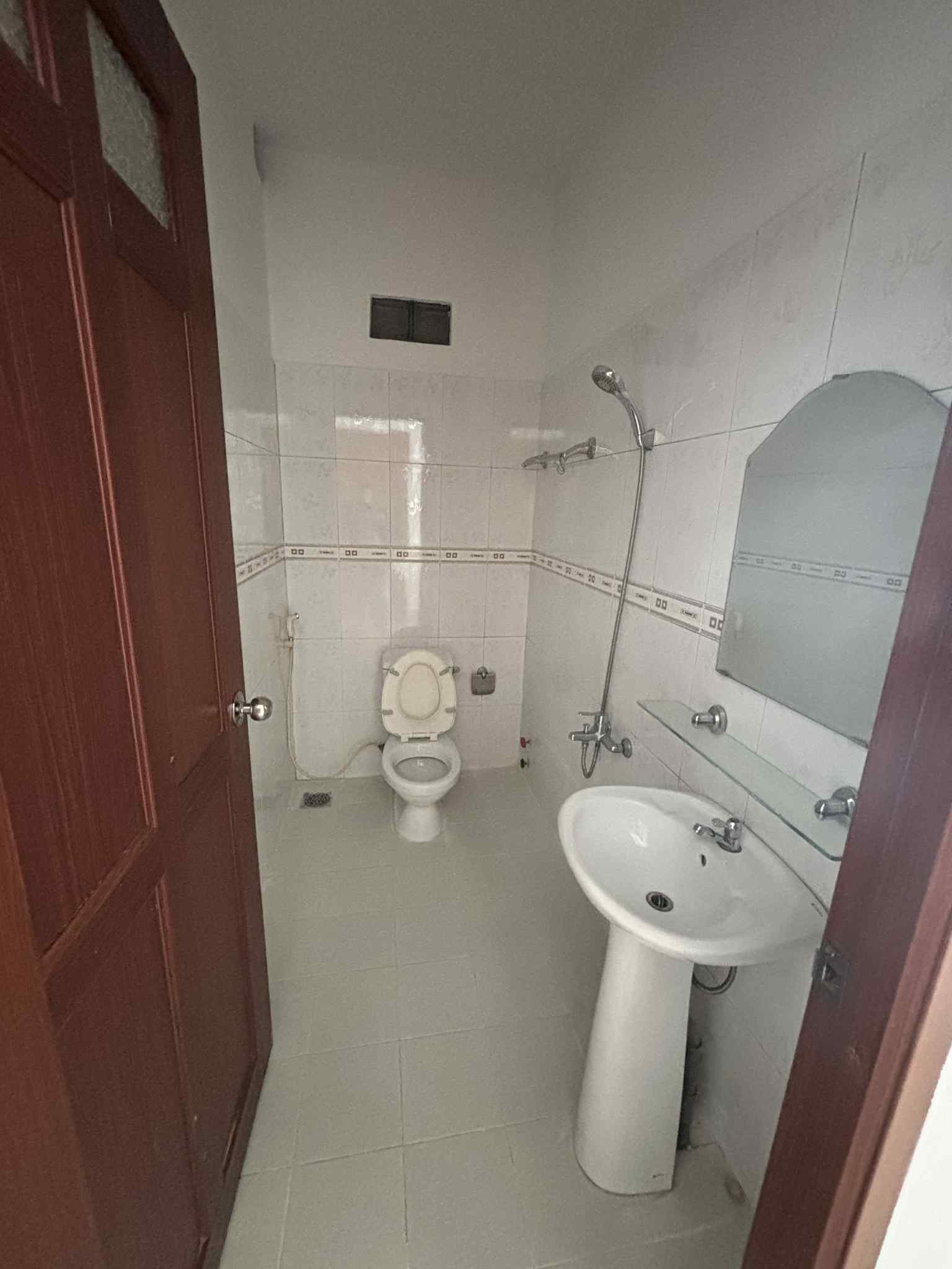 NHÀ KIÊN CỐ_THÍCH HỢP AN CƯ_GẦN CÔNG VIÊN LÀNG HOA_ CHỈ 5,38 TỶ