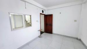 DÁNG EM TRONG NUỐT NUỒN NUỘT