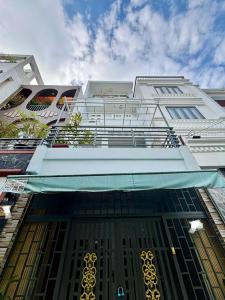 NHÀ KIÊN CỐ_THÍCH HỢP AN CƯ_GẦN CÔNG VIÊN LÀNG HOA_ CHỈ 5,38 TỶ