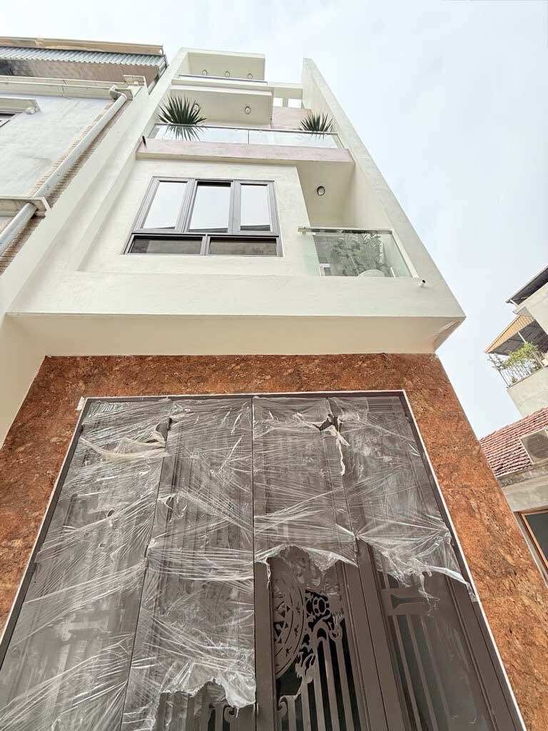 NGỌC HỒI THANH TRÌ -NHÀ ĐẸP Ở LUÔN - Ô TÔ ĐỖ CỬA - Ô CHỜ THANG MÁY - THOÁNG TRƯỚC SAU - CHỐT BẤT CHẤP - HIẾM - BAY!