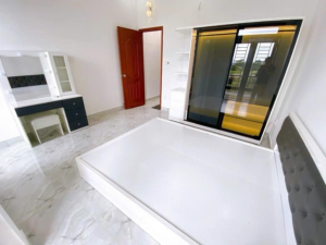 Bán nhà Long Trường Q9
