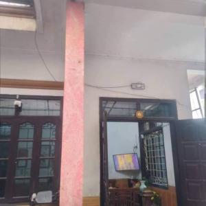 Bán nhà trả nợ Phố Chính Kinh Ngõ TO THOÁNG RỘNG Dt 90m2 Giá 5,2 tỷ.